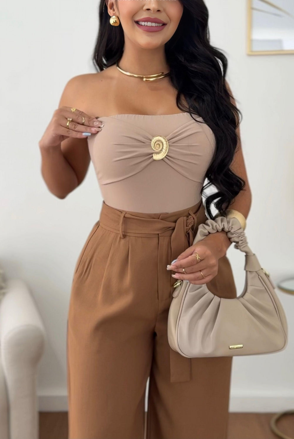 BODY LÍVIA NUDE