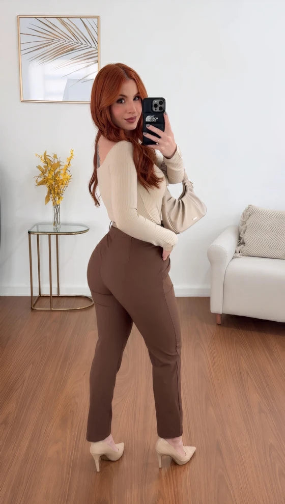 CALÇA NICOLY MARROM